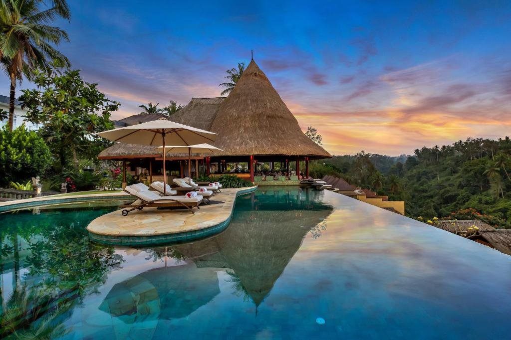 Resort untuk Honeymoon di Bali 8